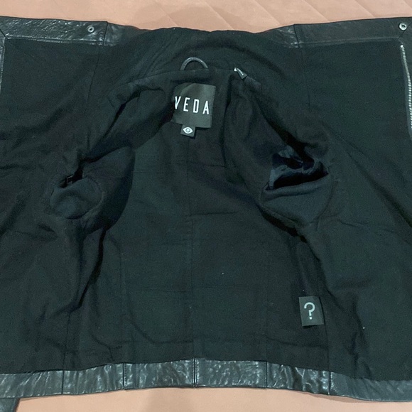New Veda Classic Max Black Leather Jacket - Picture 9 of 12